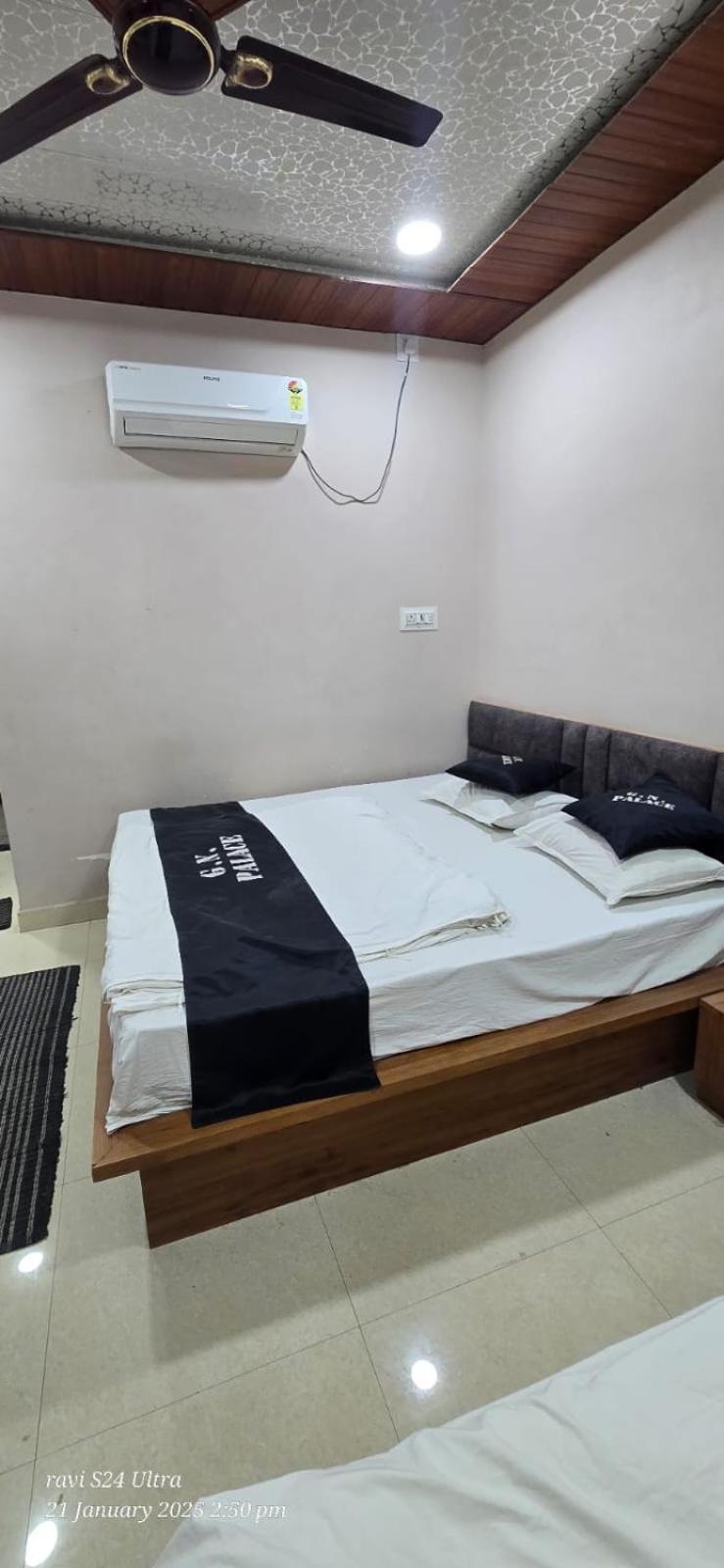 Shree Gurunanak Palace Ujjain Extérieur photo